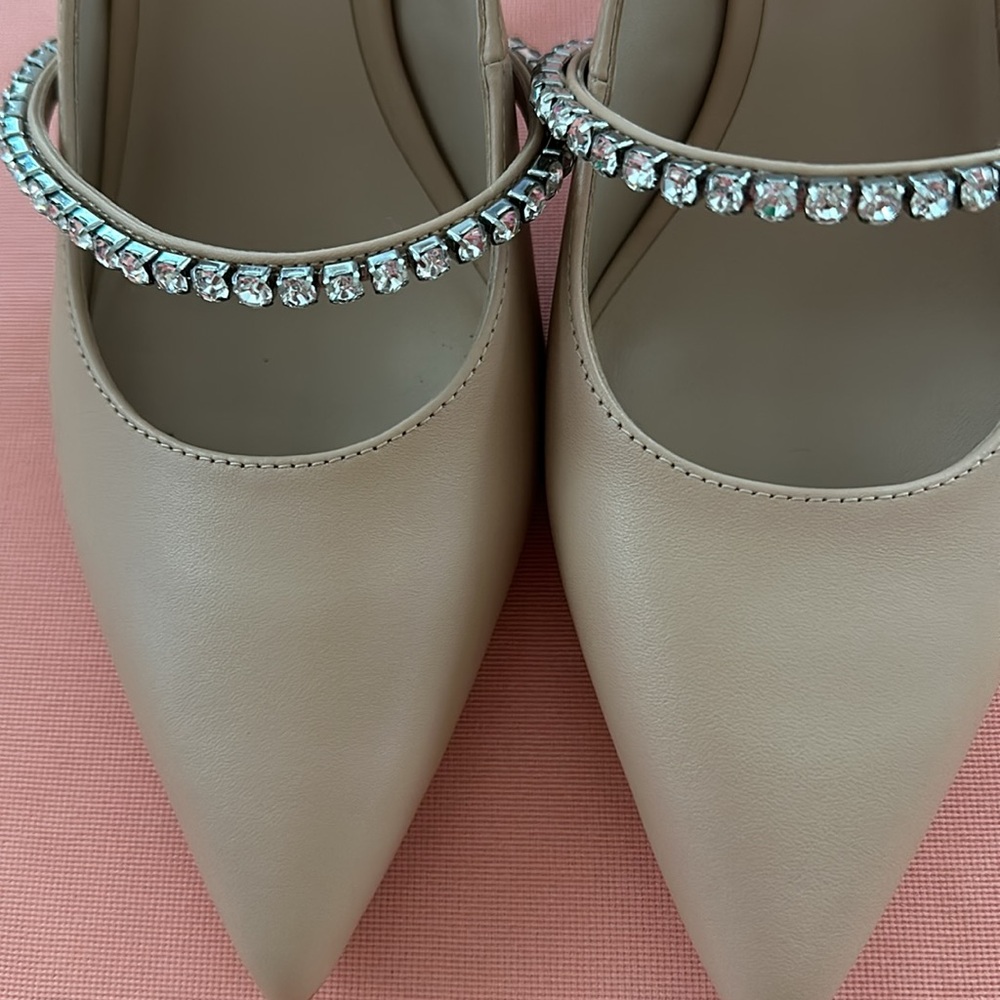 New Stuart Weitzman Crystaline Leather shoes. Size 7.5 - Picture 2 of 7